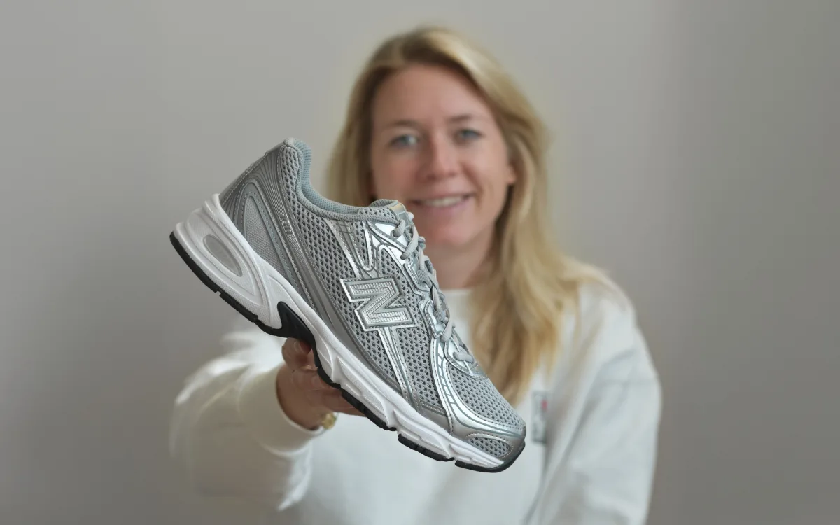 new-balance-740-silver-metallic
