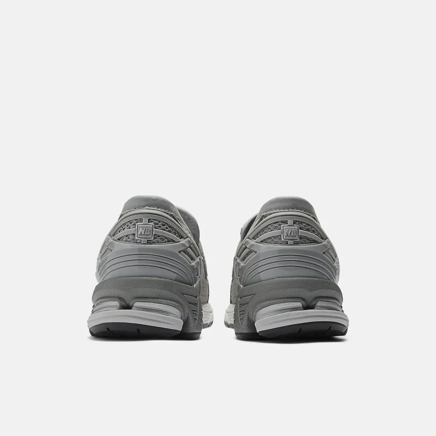 14 мая New Balance представит новую расцветку популярных лоферов 1906 - модель «Raincloud»