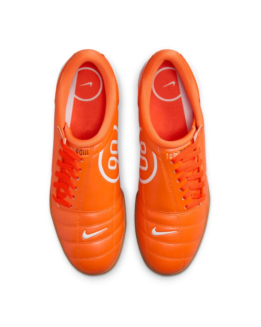 Кроссовки Nike Total 90 в расцветках «Safety Orange» и «Dynamic Yellow» поступили в продажу 1 апреля