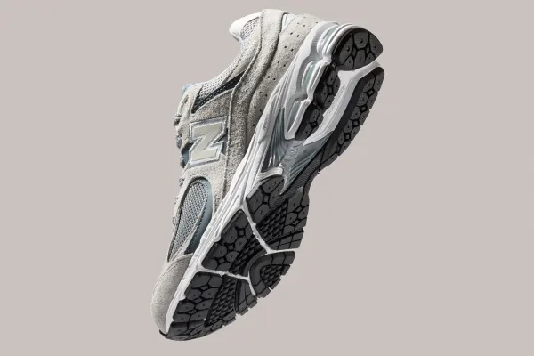 New Balance отмечает "Grey Days" 2025 года классическими оттенками серого и новыми релизами