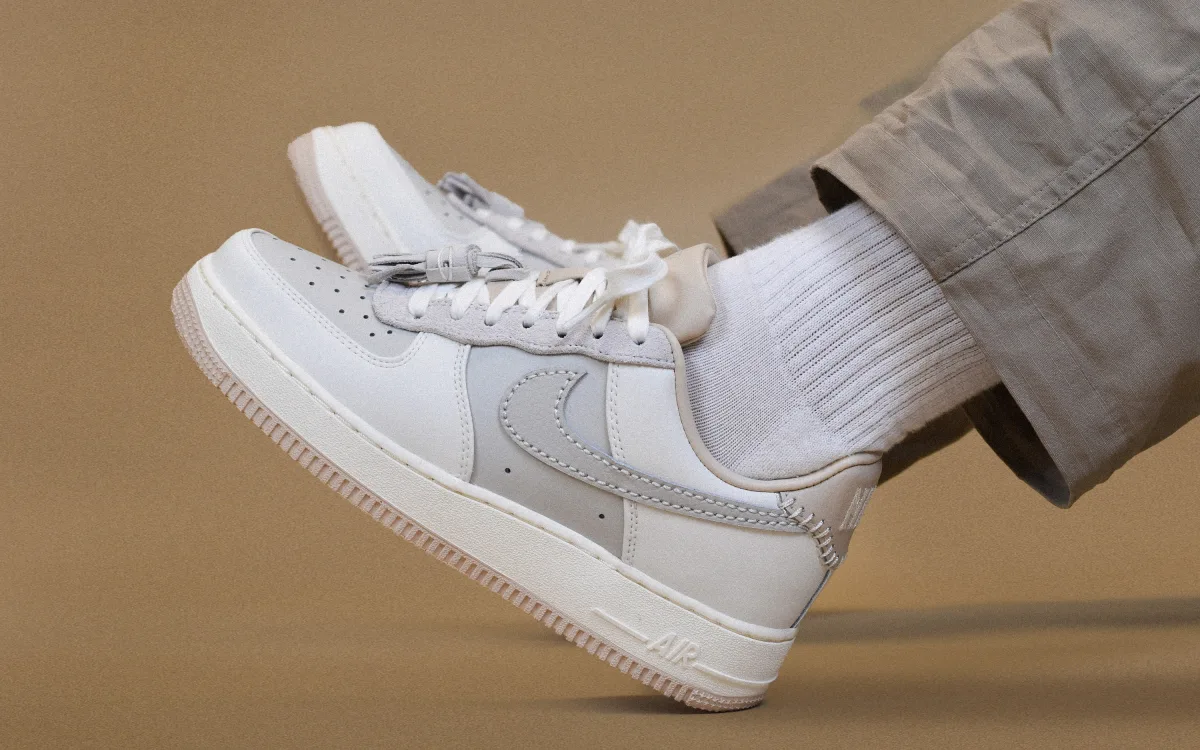 Nike Air Force 1 Low «Light Bone Suede Tassels»