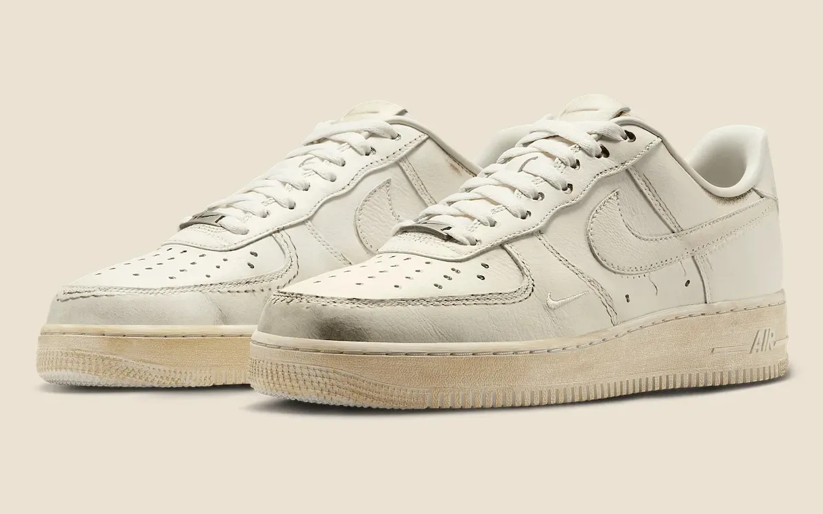 swoosh-x-nike-air-force-1-dirty-triple-white