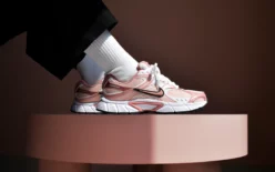Nike V5 RNR «Washed Coral»
