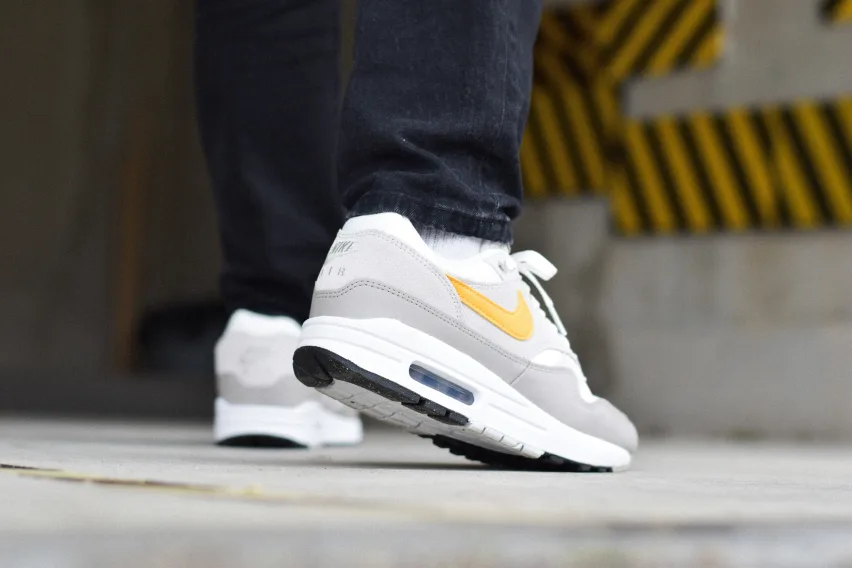 Свежие, стильные и с оттенком золота — кроссовки Nike Air Max 1 Essential «Maize»