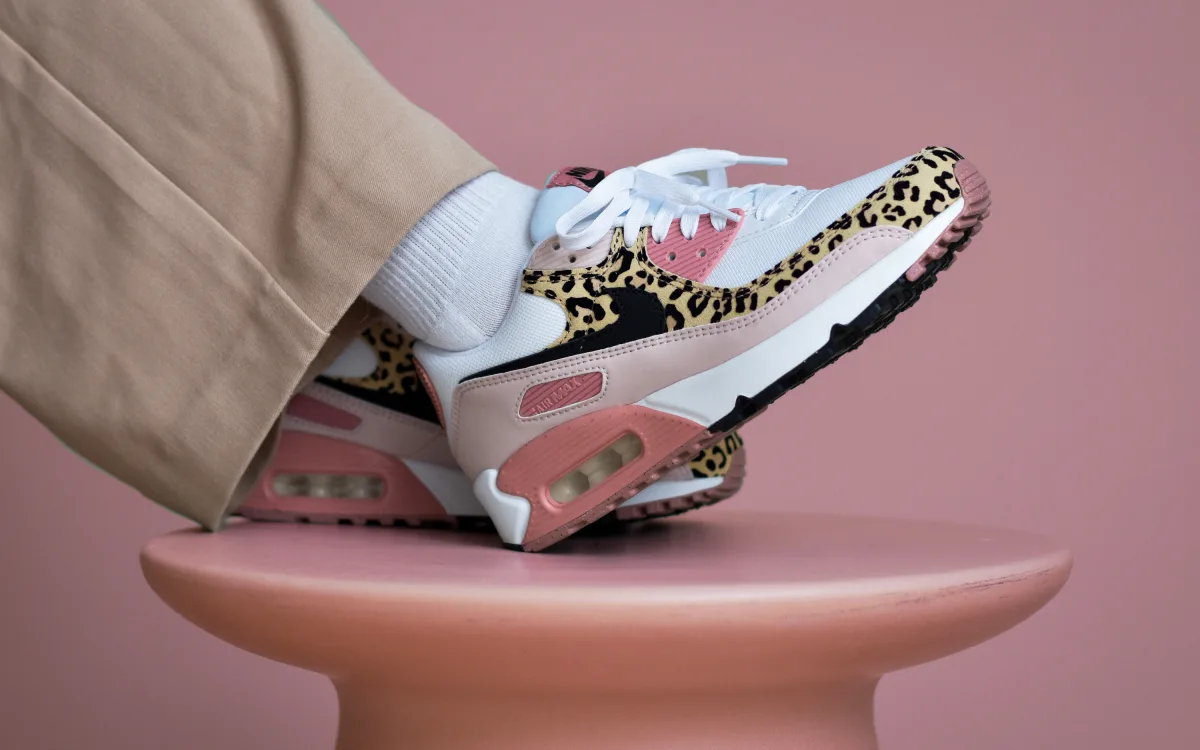 nike-air-max-90-leopard-rust-pink