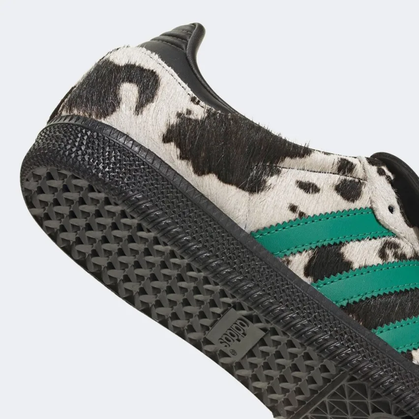 Adidas делает ставку на популярный коровий принт и выпустит две новые модели Samba «Cow Print» этим летом