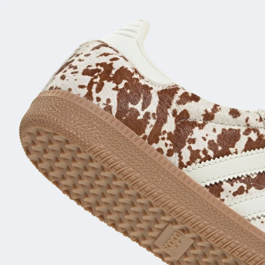 Adidas делает ставку на популярный коровий принт и выпустит две новые модели Samba «Cow Print» этим летом