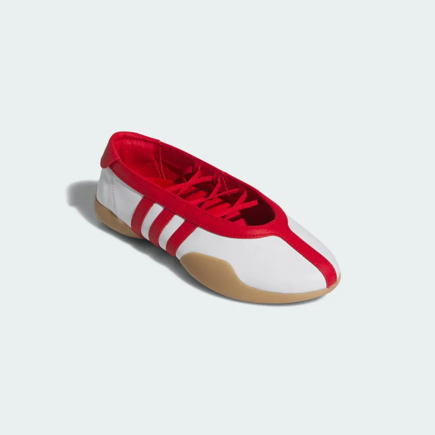 Adidas вдохнул новую жизнь в балетную обувь - Taekwondo Mei выходит сегодня в двух цветовых решениях