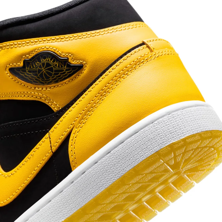 Популярные Air Jordan 1 Mid «New Love» возвращаются в этом году