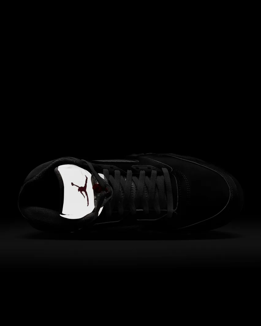 Возвращение Air Jordan 5 Retro OG «Black Metallic Reimagined»