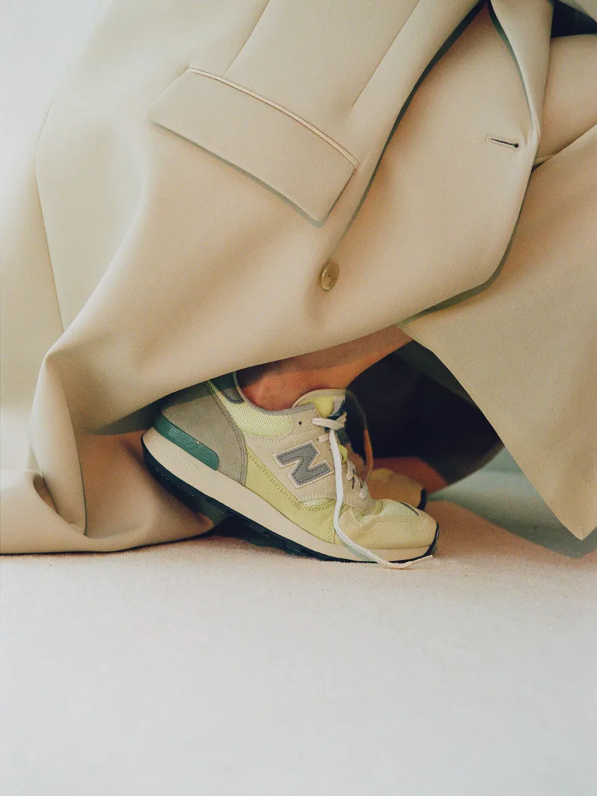 AURALEE и New Balance привносят лёгкие ретро-нотки в модели 475 «Aloe Wash» и «London Fog»