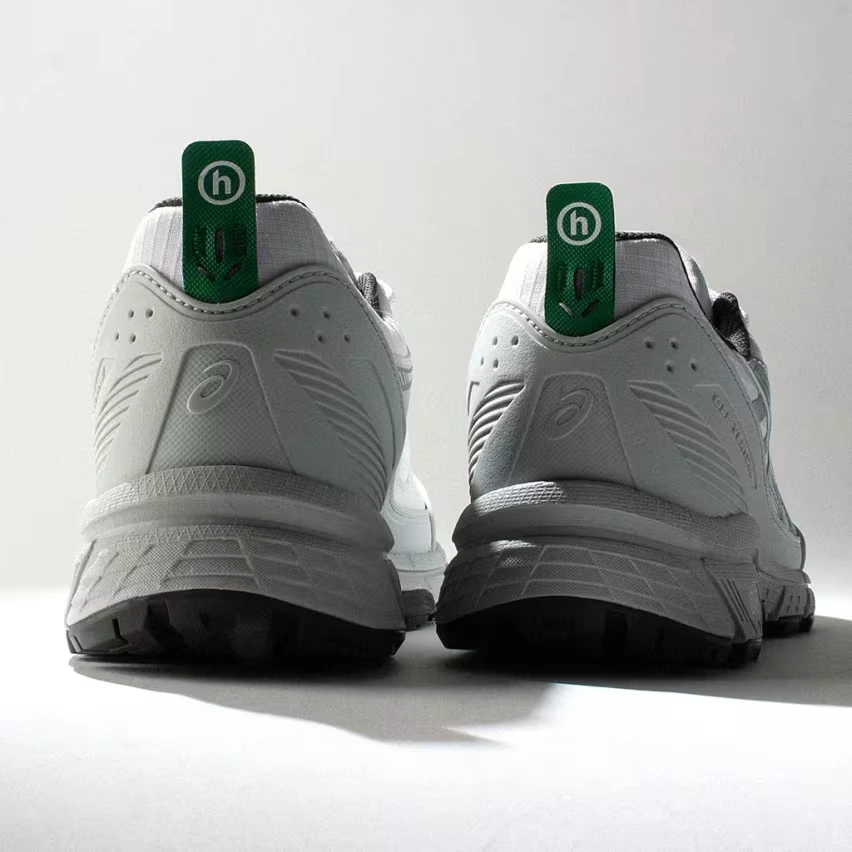 Hidden NY и ASICS представляют модель GEL-Venture 6 Shield «Wasabi»