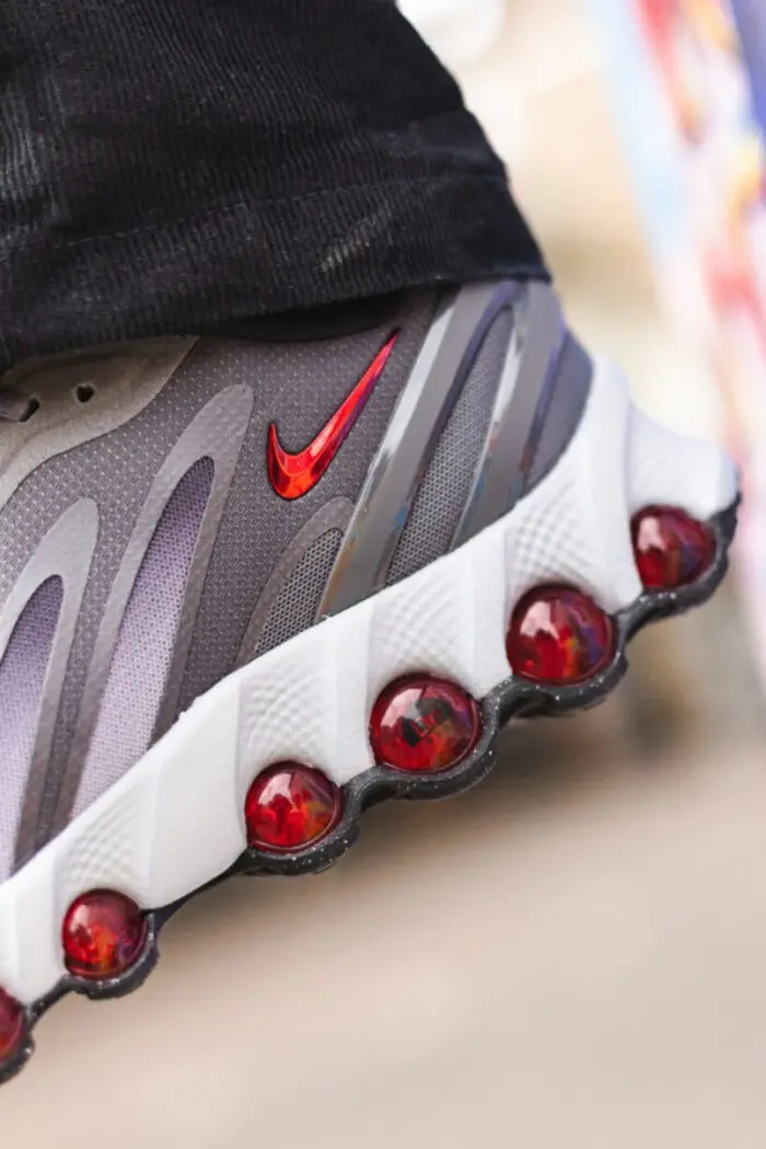 Кроссовки Nike Air Max Dn8 сочетают в себе лучшее из образа жизни и производительности