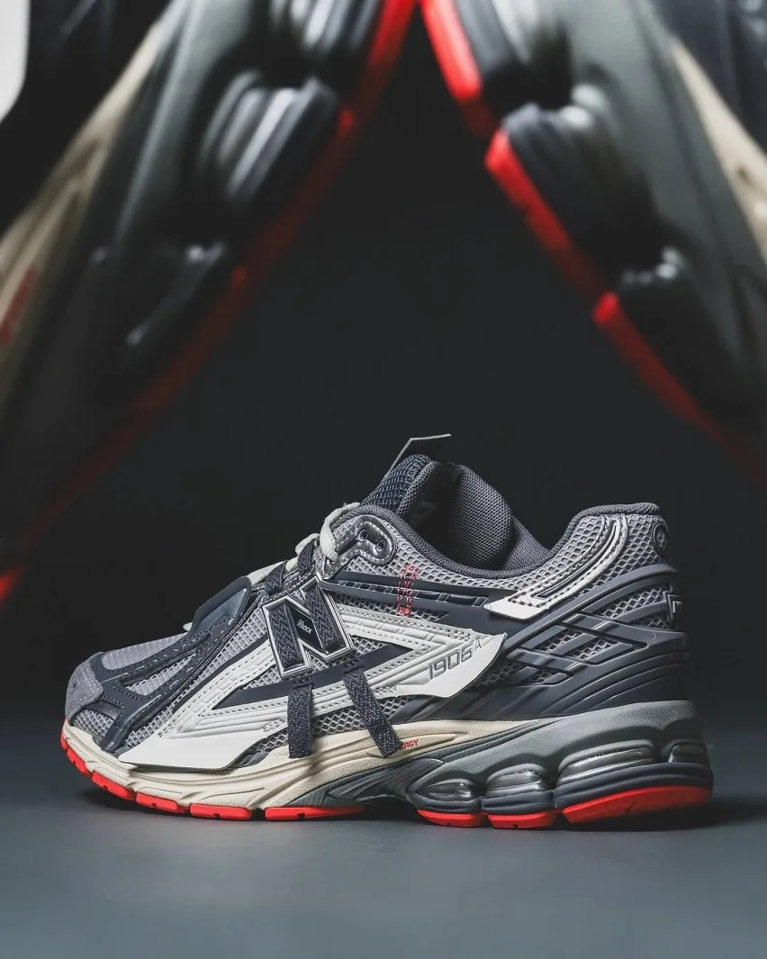 New Balance - три «деконструированные» расцветки кроссовок 1906