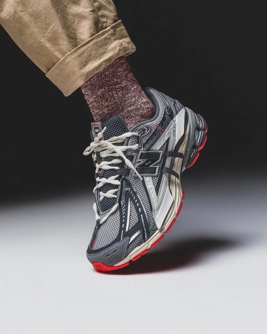 New Balance - три «деконструированные» расцветки кроссовок 1906