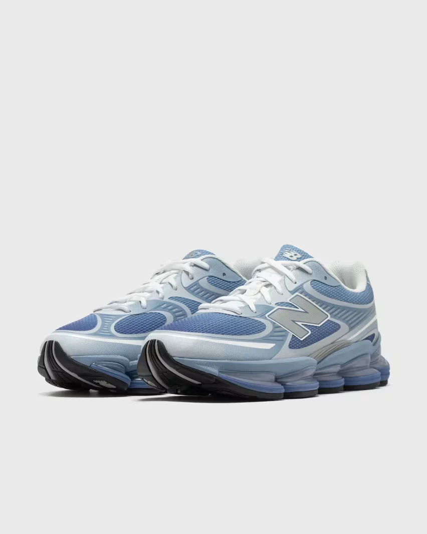 New Balance анонсирует новые кроссовки 2000 в свежем цветовом решении «Baby Blue»