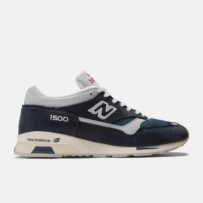 New Balance выпустил модели Made in UK 991v2 и 1500 в синей расцветке «Total Eclipse»