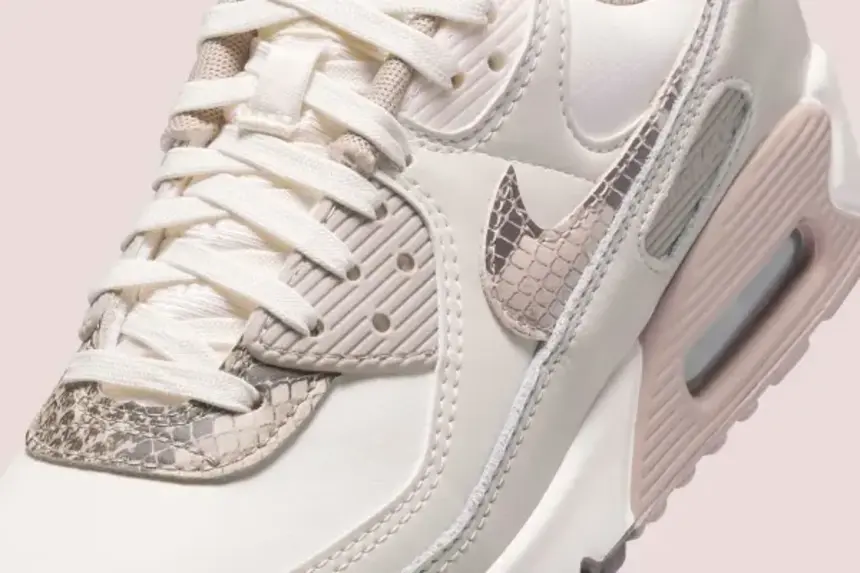 Nike предлагает кроссовки Air Max 90 в изысканной расцветке «Light Pink Snakeskin»