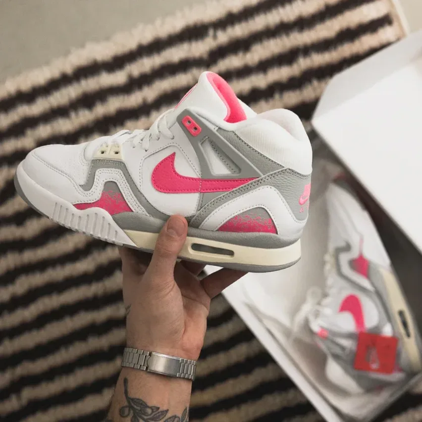 Ретро-вдохновение 90-х: кроссовки Nike Air Tech Challenge II «Racer Pink»