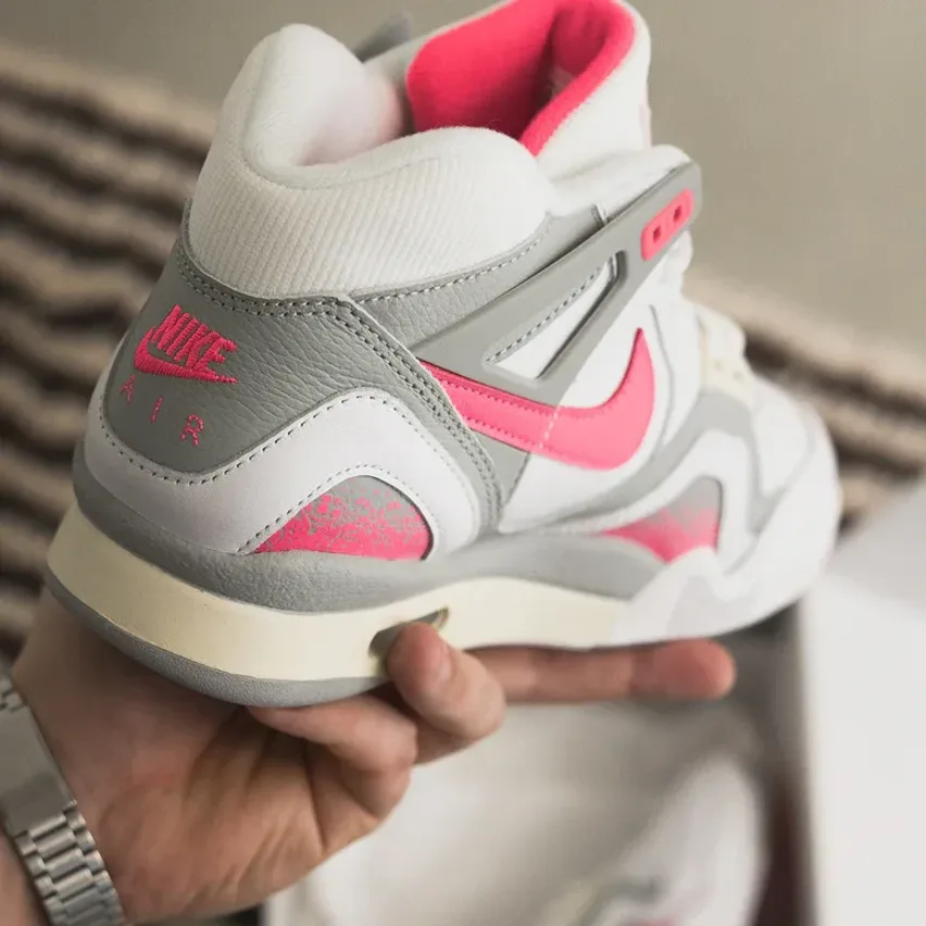 Ретро-вдохновение 90-х: кроссовки Nike Air Tech Challenge II «Racer Pink»