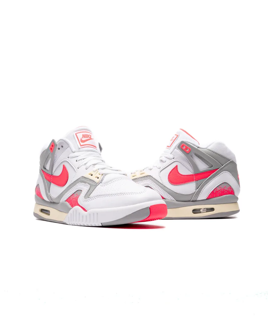 Ретро-вдохновение 90-х: кроссовки Nike Air Tech Challenge II «Racer Pink»