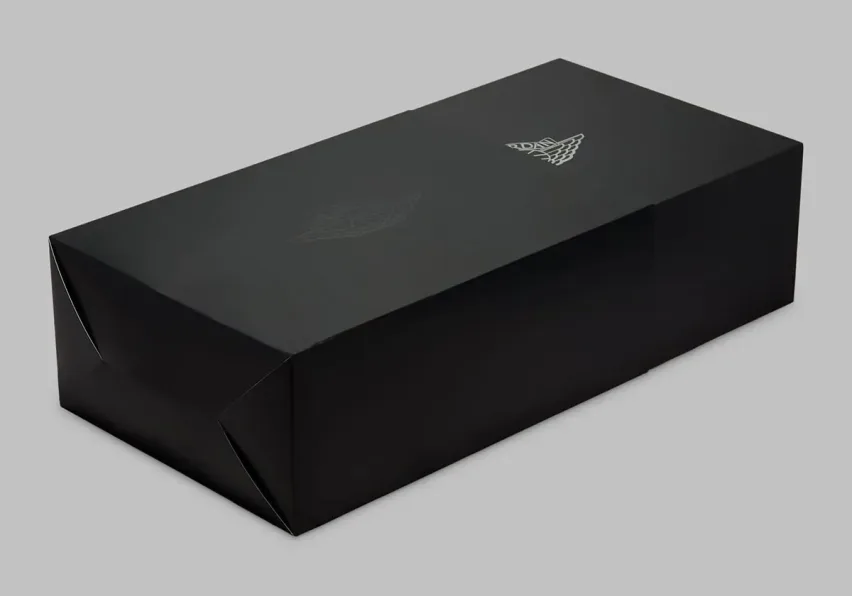Swarovski и Jordan выпускают одни из самых роскошных Jordan 1 - AJ1 Low «Stealth»