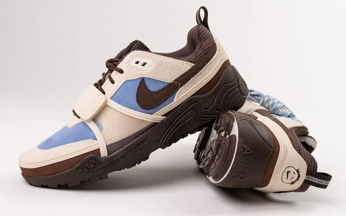 Travis-Scott-x-Nike-Zoom-Field-Jaxx-Leche-Blue