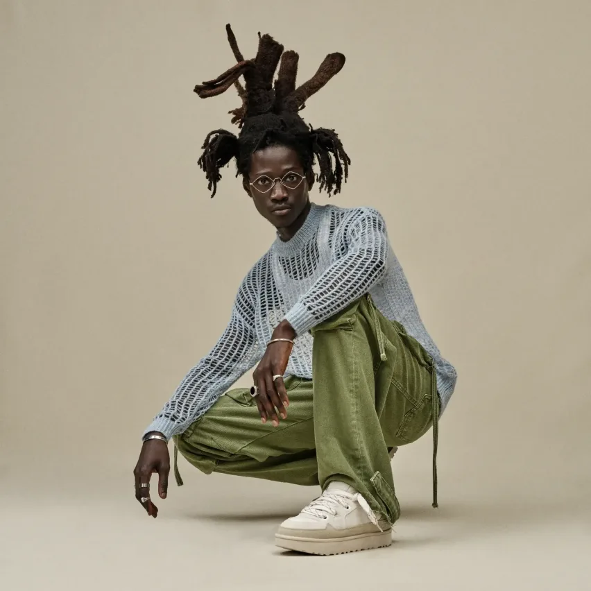 Модель UGG Lo Lowmel сочетает в себе тапочки и кроссовки