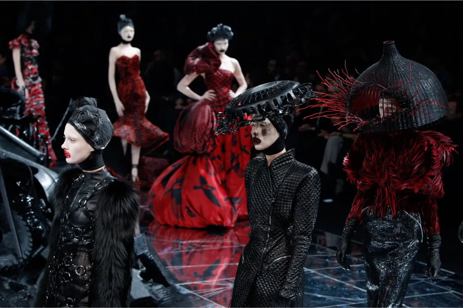 Часто задаваемые вопросы о кроссовках Alexander McQueen