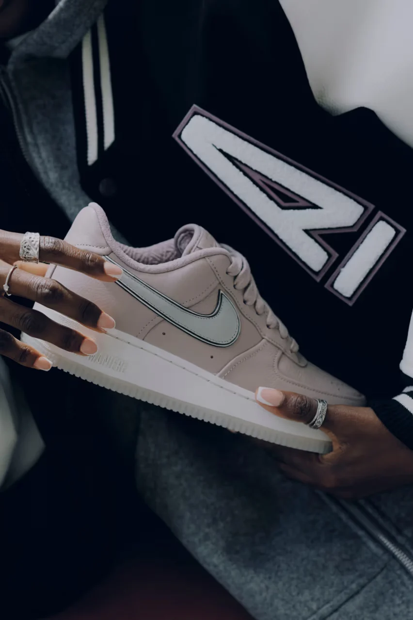 Роскошная модель Nike Air Force 1 '07 «W.Y.W.S.» от A Ma Maniére и Nike