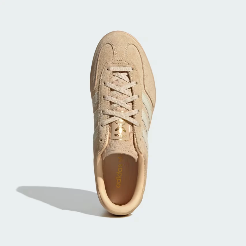 Adidas выводит кроссовки Gazelle на новый уровень, представив версию «Stack» в трёх цветовых решениях
