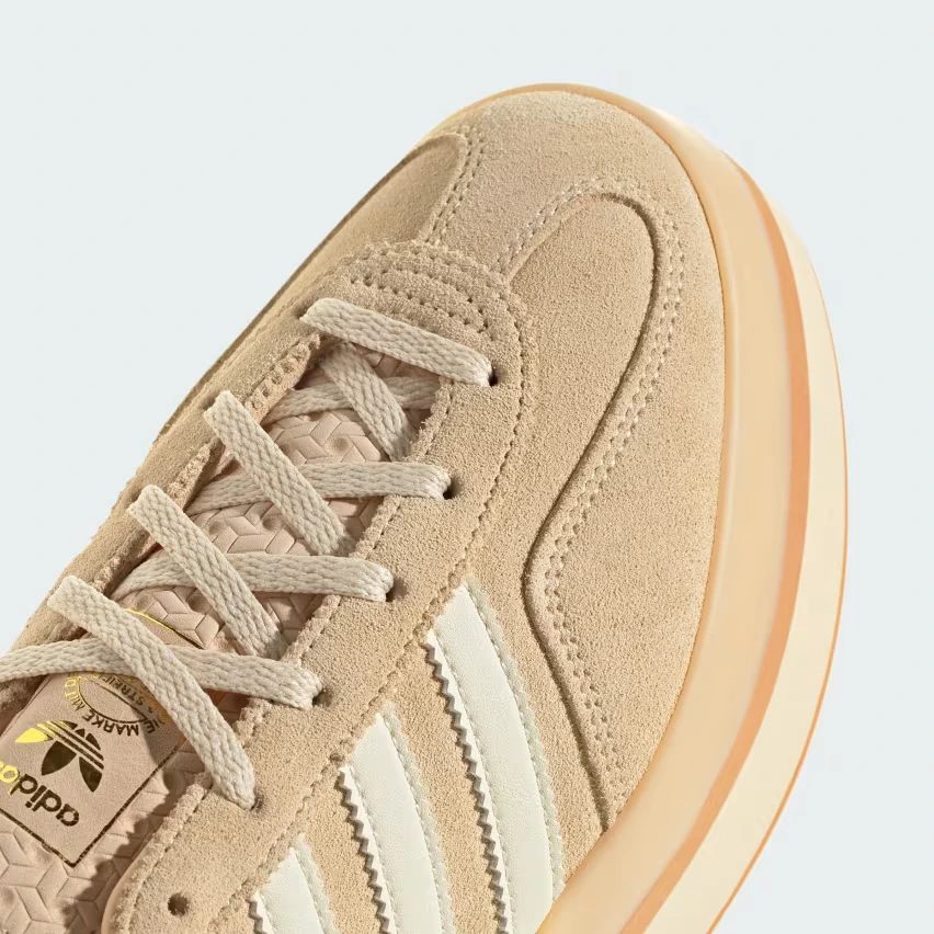 Adidas выводит кроссовки Gazelle на новый уровень, представив версию «Stack» в трёх цветовых решениях