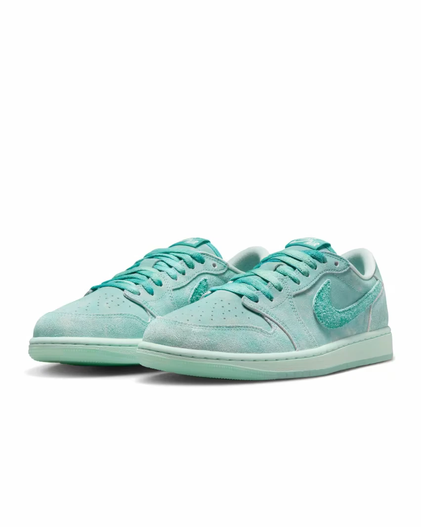 В субботу, 14 июня, выходит летняя модель Air Jordan 1 Low OG «Washed Teal» в свежих пастельных тонах