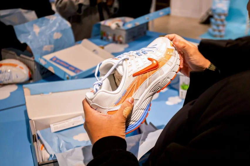 Makeway и Nike устраивают вечеринку с Party-6000 «Apricot Agate»