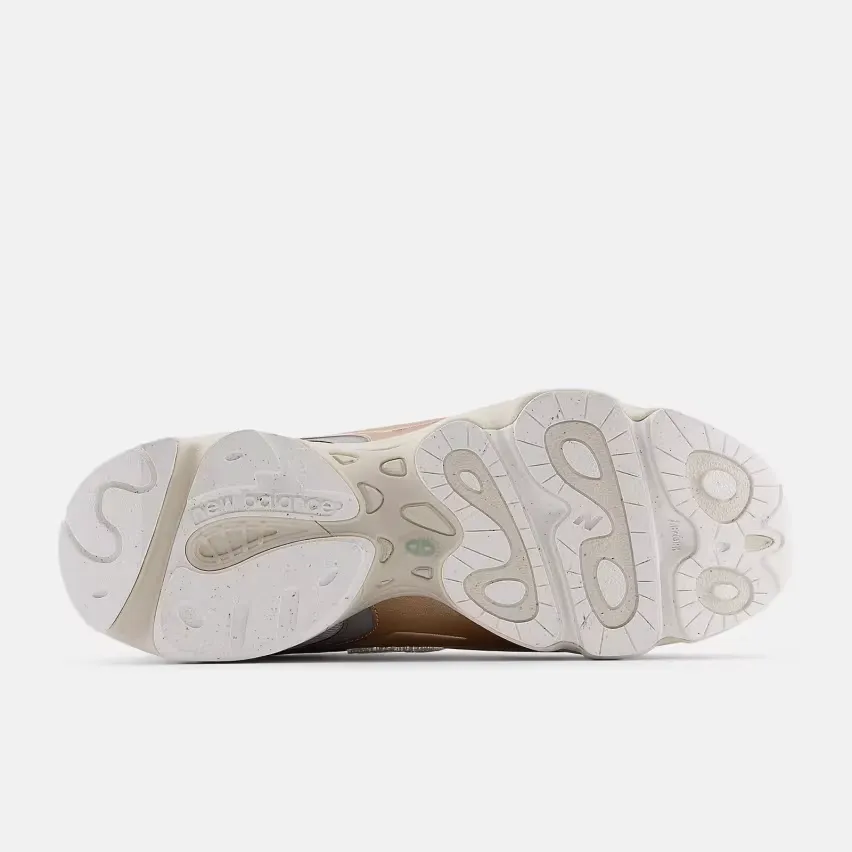 1 июля New Balance анонсирует расцветки «Desert Clay» и «Still Water» для NB 1000