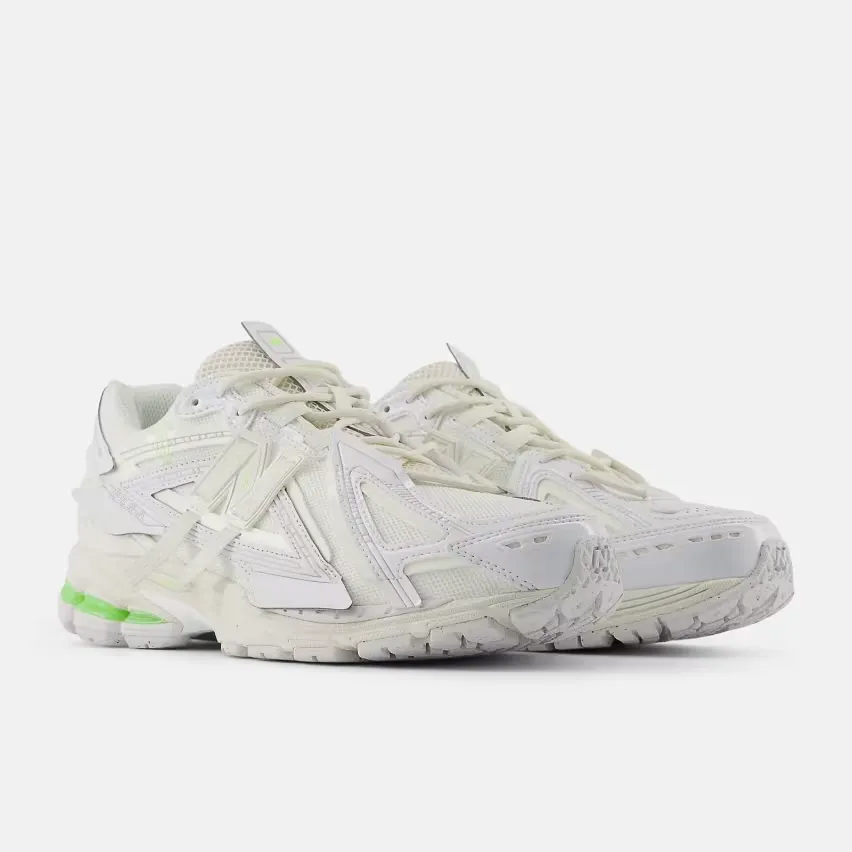 1 июля модель New Balance 1906 будет представлена в цветах «Neon Green», «Black Dragon Berry» и «Mint Flash»