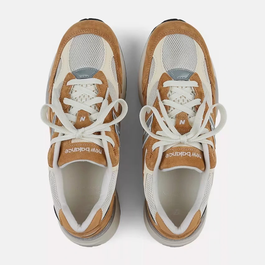 В четверг, 5 июня, New Balance выпустит две новые модели кроссовок 992 Made in USA в цветах «Sweet Caramel» и «Calcium»