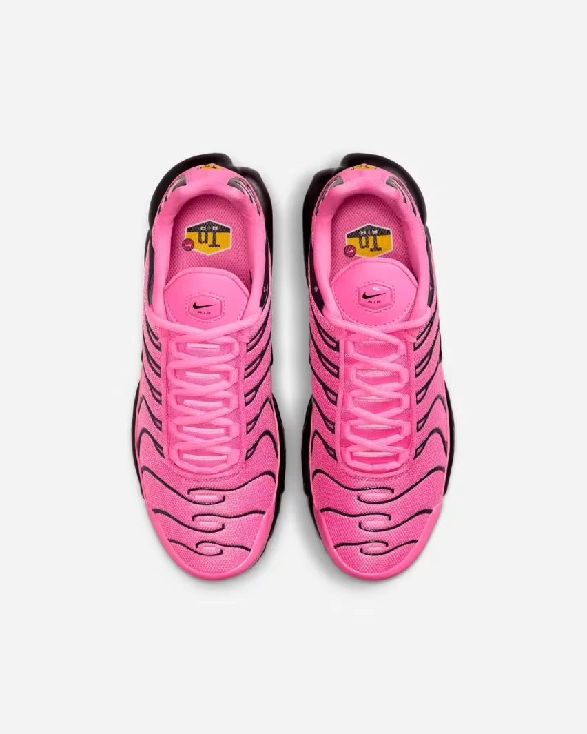Ярко-розовые кроссовки Air Max Plus «Playful Pink» от Nike