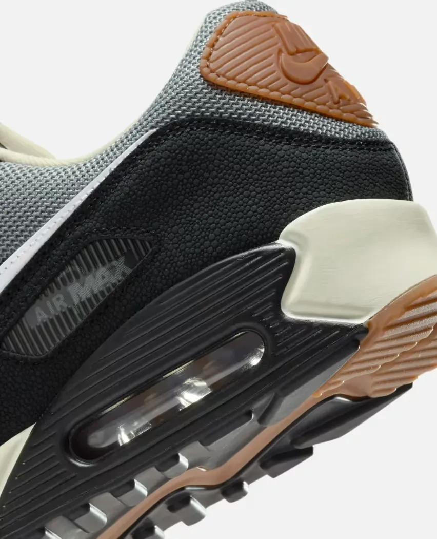 Patta и Nike анонсируют две новые модели Air Max 90 Waves в цветах «Coconut Milk» и «Black Particle Grey»
