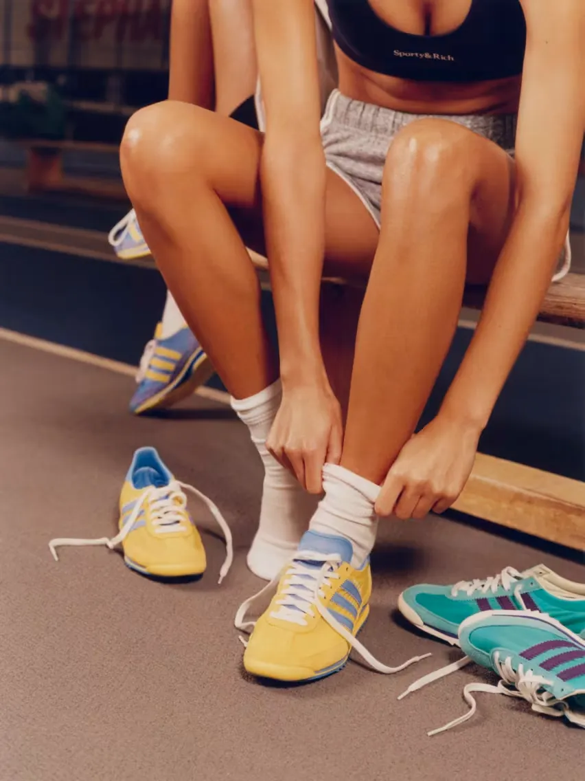 Три расцветки кроссовок SL72 от Sporty & Rich и Adidas