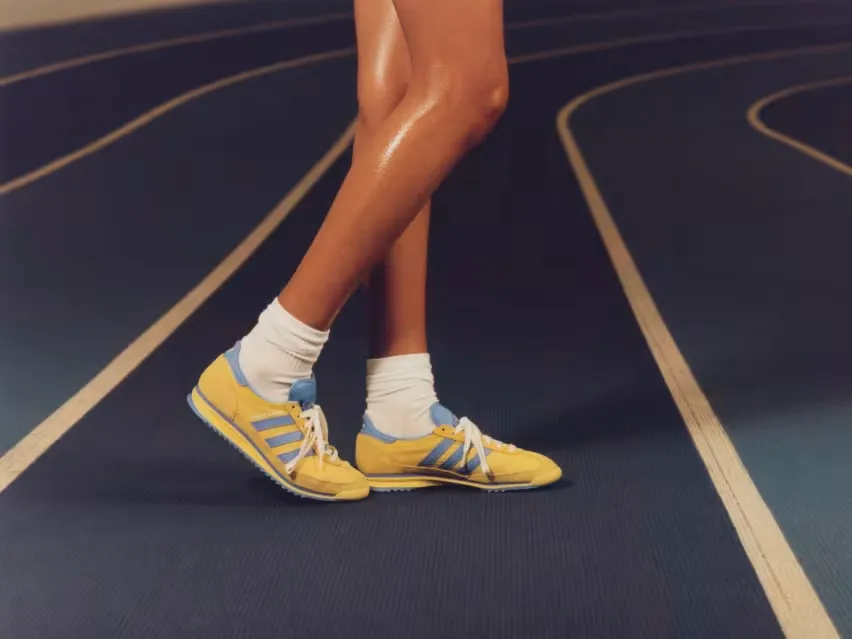 Три расцветки кроссовок SL72 от Sporty & Rich и Adidas