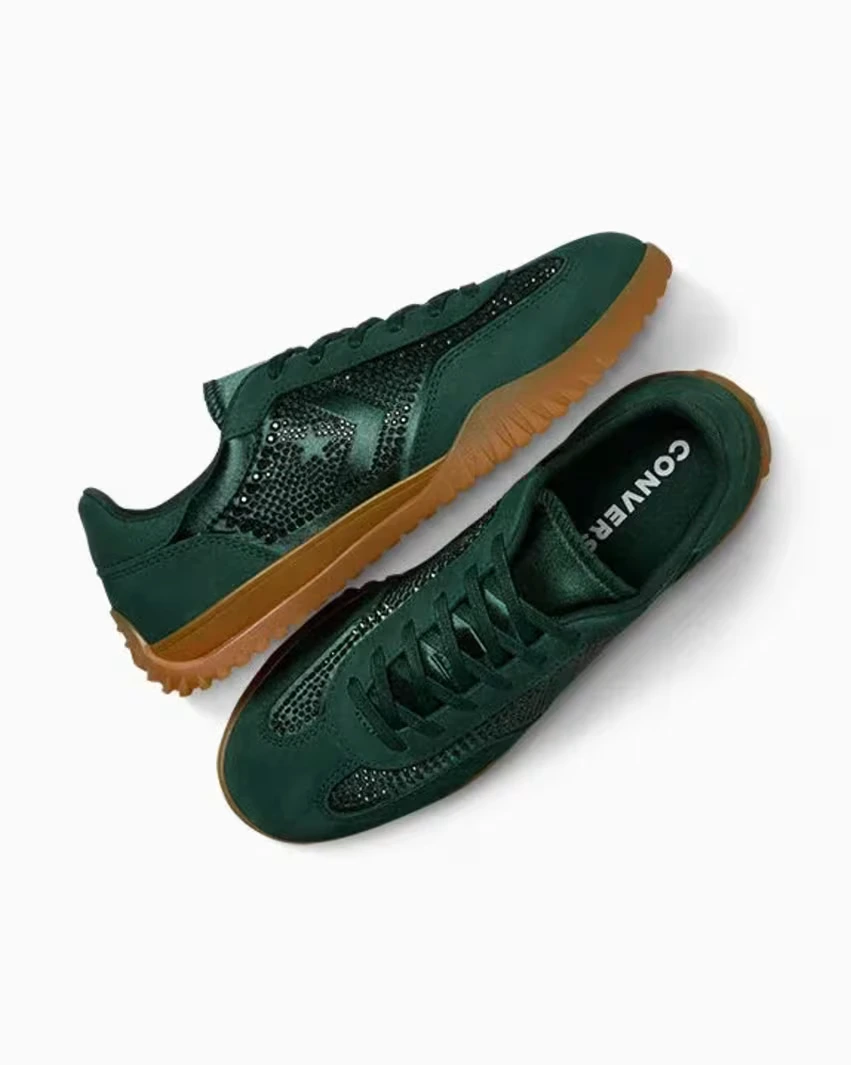 Swarovski придаёт блеск кроссовкам Converse Run Star Trainer «Deep Emerald»