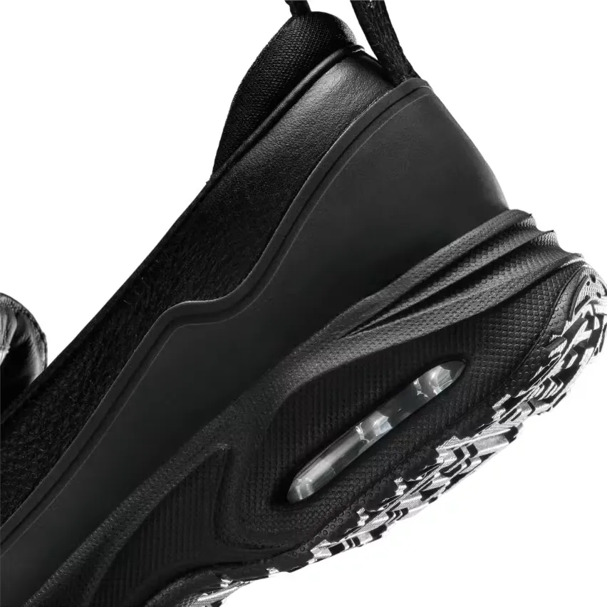 Nike тоже подхватывает тренд на лоферы — на подходе модель Air Max Phenomena Wmns «Black»