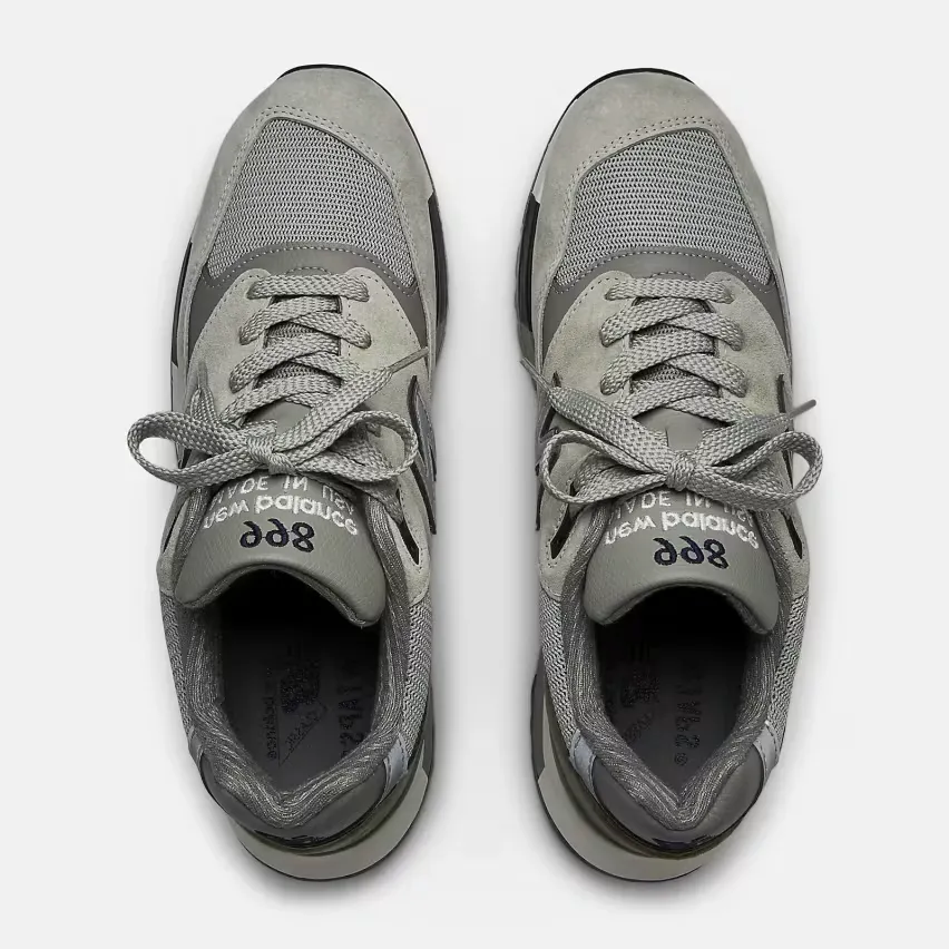Модель Made In USA 998 «Grey» от WTAPS и New Balance