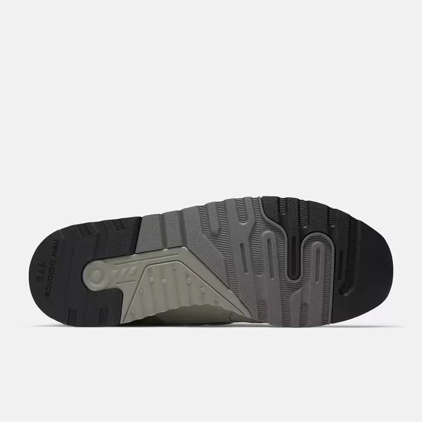 Модель Made In USA 998 «Grey» от WTAPS и New Balance