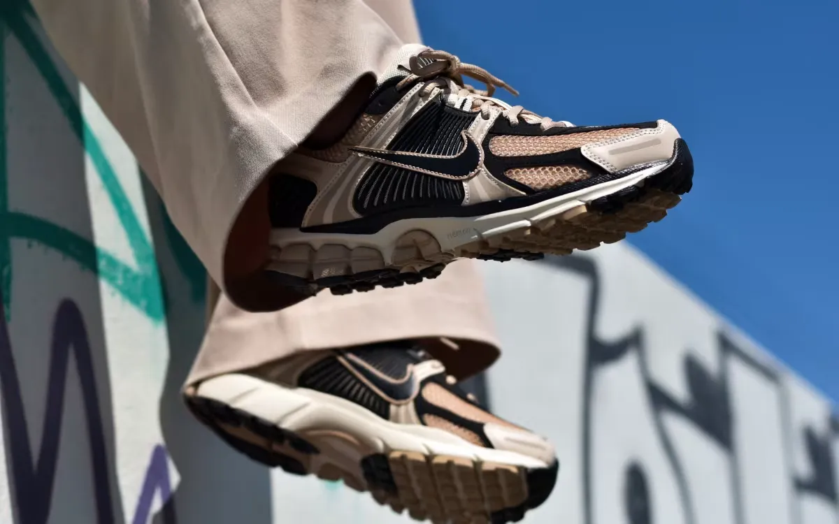 Nike Zoom Vomero 5 Wmns "Sanddrift"