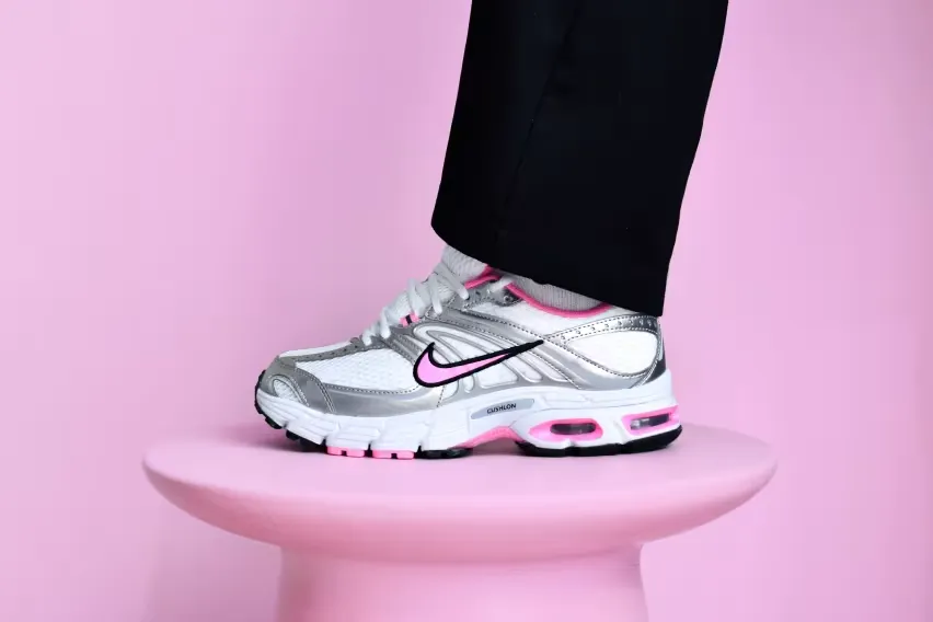 Nike Air Max Moto 2K Wmns «Pink Spell»