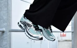 Nike Air Max Moto 2K WMNS «Green Haze»