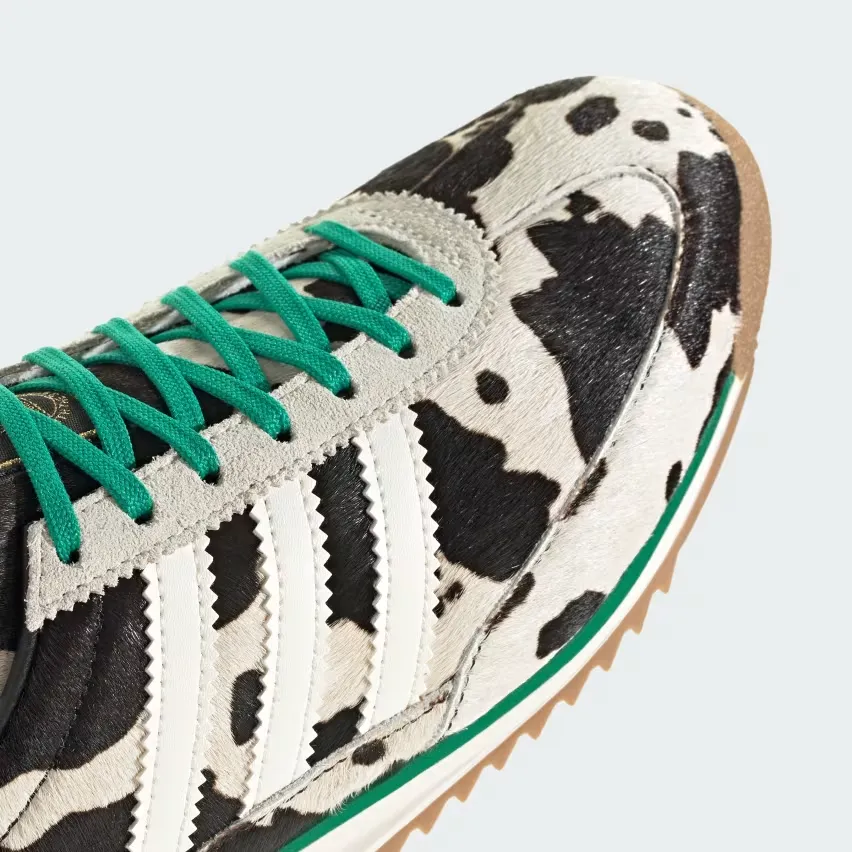 22 июля Adidas возвращает SL72 OG с ярким коровьим принтом