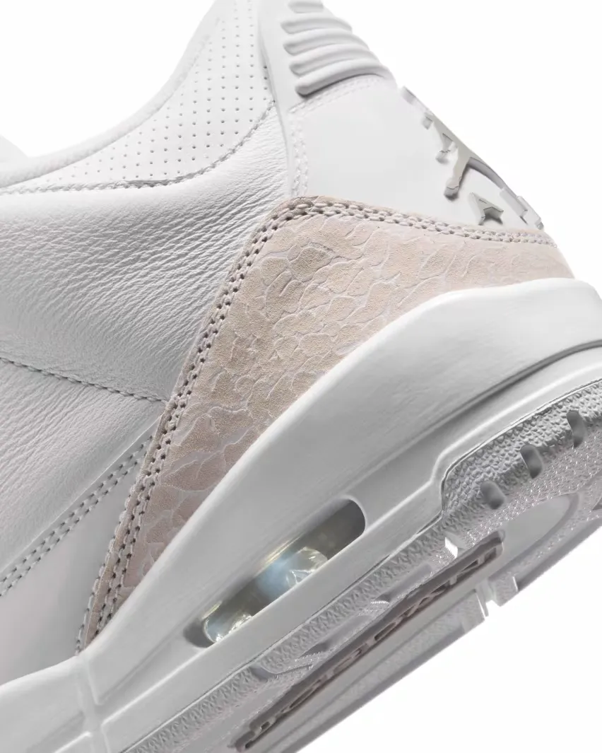 Сегодня, 5 июля, кроссовки Air Jordan 3 Retro «Pure Money» вернулись в продажу